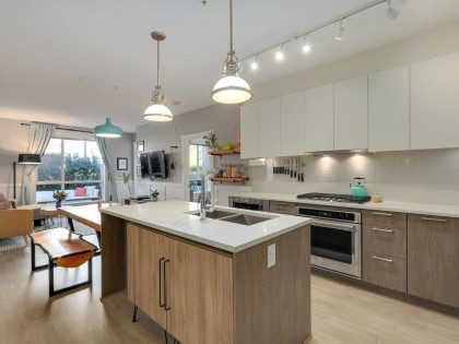 Photo 10 at 106 - 625 E 3rd Street, Lower Lonsdale, North Vancouver