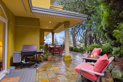 Photo 34 at 2635 Rosebery Avenue, Queens, West Vancouver