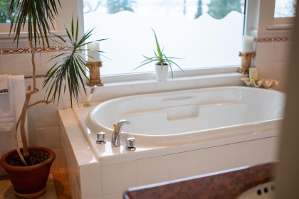Photo 19 at 2635 Rosebery Avenue, Queens, West Vancouver