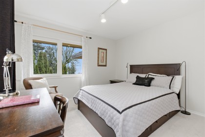 Photo 21 at 2635 Rosebery Avenue, Queens, West Vancouver