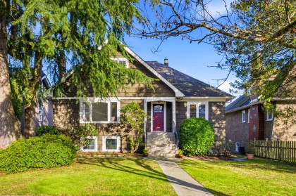 Photo 1 at 2865 W 30th Avenue, MacKenzie Heights, Vancouver West