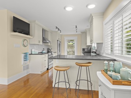Photo 14 at 6252 Wellington Avenue, Horseshoe Bay WV, West Vancouver