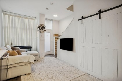 Photo 4 at 62 W 1st Avenue, False Creek, Vancouver West