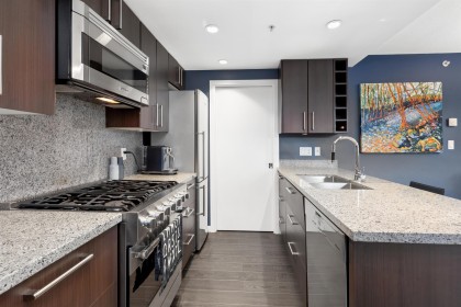 Photo 10 at 156 W 1st Avenue, False Creek, Vancouver West