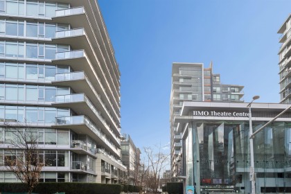 Photo 4 at 156 W 1st Avenue, False Creek, Vancouver West