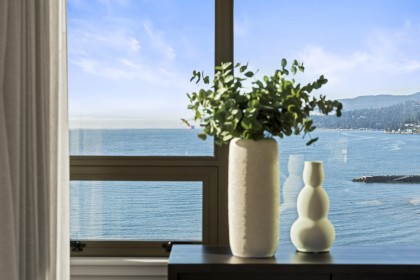 Photo 9 at 11 - 2250 Bellevue Avenue, Dundarave, West Vancouver