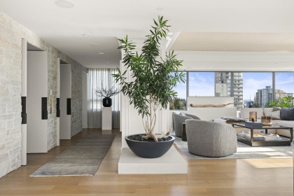 Photo 15 at 11 - 2250 Bellevue Avenue, Dundarave, West Vancouver
