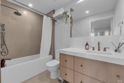 Photo 13 at 101 - 5007 Ash Street, Cambie, Vancouver West