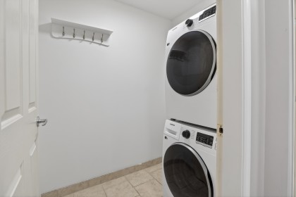 Photo 20 at 103 - 108 W Esplanade, Lower Lonsdale, North Vancouver