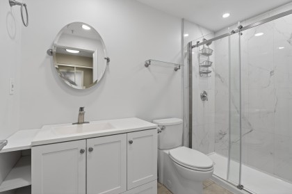 Photo 4 at 103 - 108 W Esplanade, Lower Lonsdale, North Vancouver