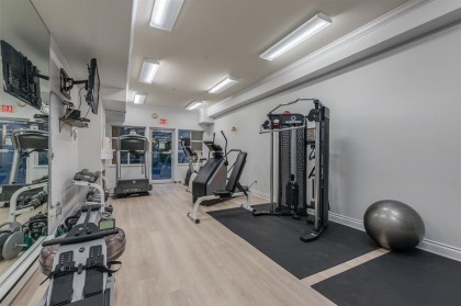 Photo 21 at 103 - 108 W Esplanade, Lower Lonsdale, North Vancouver