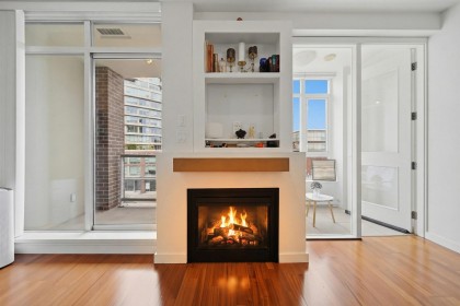 Photo 3 at 306 - 2055 Yukon Street, False Creek, Vancouver West