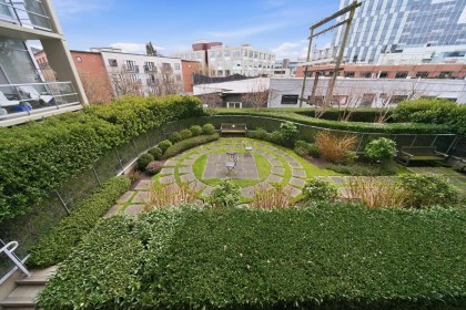 Photo 21 at 306 - 2055 Yukon Street, False Creek, Vancouver West