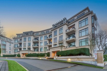 Photo 1 at 401 - 568 Waters Edge Crescent, Park Royal, West Vancouver