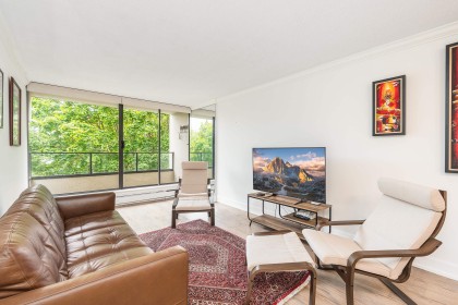 Photo 2 at 201 - 1995 Beach Avenue, West End VW, Vancouver West