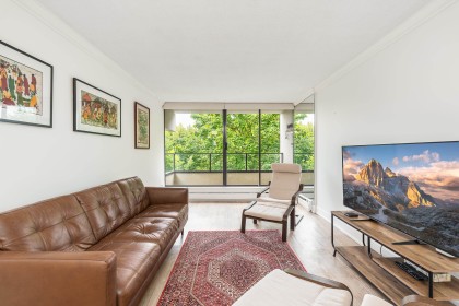 Photo 3 at 201 - 1995 Beach Avenue, West End VW, Vancouver West