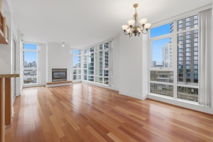 Photo 3 at 706 - 1483 Homer Street, Yaletown, Vancouver West