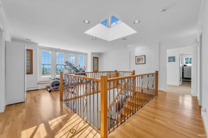 Photo 24 at 574 St. Andrews Place, Glenmore, West Vancouver