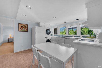 Photo 33 at 574 St. Andrews Place, Glenmore, West Vancouver