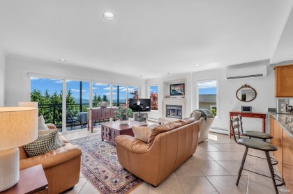 Photo 18 at 574 St. Andrews Place, Glenmore, West Vancouver