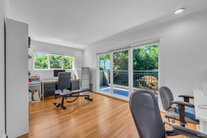 Photo 31 at 574 St. Andrews Place, Glenmore, West Vancouver