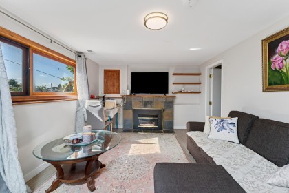 Photo 16 at 430 W Kings Road, Upper Lonsdale, North Vancouver