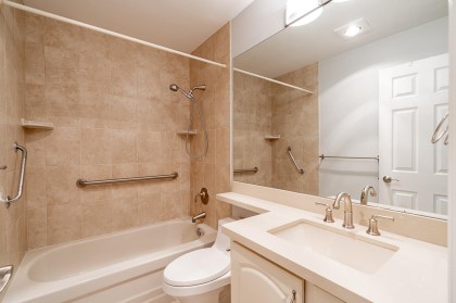 Photo 16 at 318 - 3080 Lonsdale Avenue, Upper Lonsdale, North Vancouver