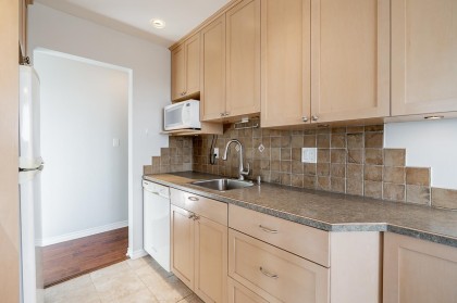 Photo 9 at 318 - 3080 Lonsdale Avenue, Upper Lonsdale, North Vancouver