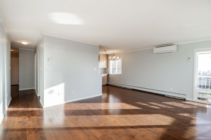 Photo 4 at 318 - 3080 Lonsdale Avenue, Upper Lonsdale, North Vancouver