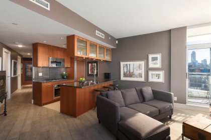 Photo 10 at 805 - 628 Kinghorne Mews, Yaletown, Vancouver West