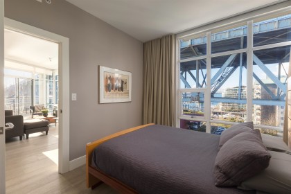 Photo 15 at 805 - 628 Kinghorne Mews, Yaletown, Vancouver West