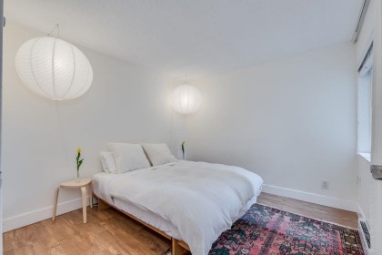 Photo 9 at 102 - 2458 York Avenue, Kitsilano, Vancouver West