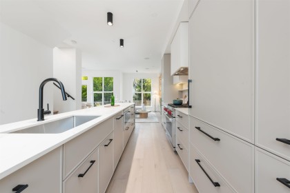 Photo 3 at 1489 W 52nd Avenue, South Granville, Vancouver West