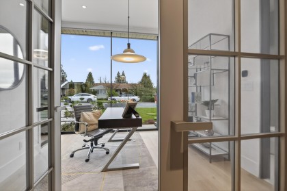 Photo 8 at 922 Wentworth Avenue, Forest Hills NV, North Vancouver