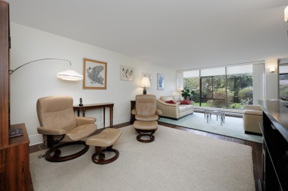 Photo 2 at 112 - 4101 Yew Street, Quilchena, Vancouver West