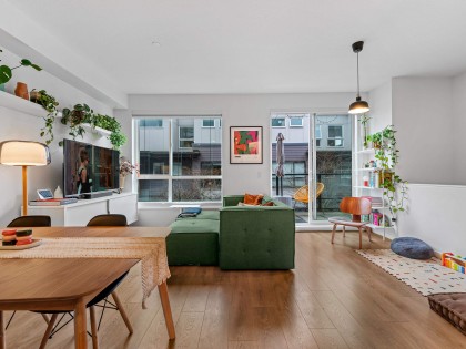 Photo 5 at 27 - 533 E 3rd Street, Lower Lonsdale, North Vancouver