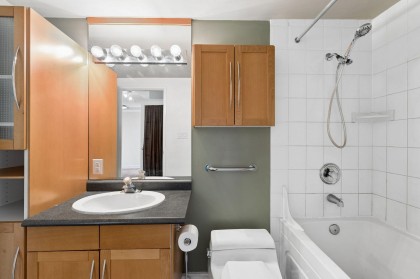 Photo 23 at 203 - 330 E 1st Street, Lower Lonsdale, North Vancouver