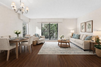 Photo 2 at 203 - 330 E 1st Street, Lower Lonsdale, North Vancouver