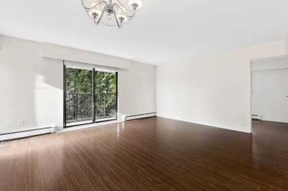 Photo 4 at 203 - 330 E 1st Street, Lower Lonsdale, North Vancouver