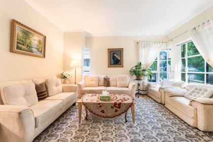 Photo 4 at 15 - 3150 Sunnyhurst Road, Lynn Valley, North Vancouver