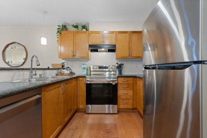 Photo 5 at 308 - 333 E 1st Street, Lower Lonsdale, North Vancouver