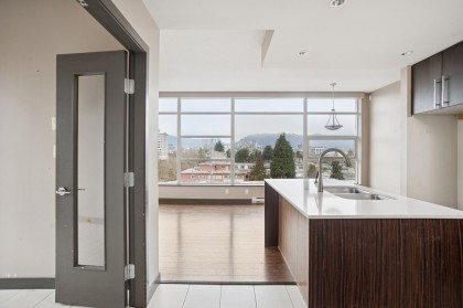 Photo 12 at 602 - 1088 W 14th Avenue, Fairview VW, Vancouver West