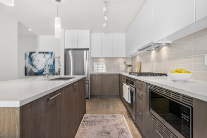 Photo 9 at 205 - 615 E 3rd Street, Lower Lonsdale, North Vancouver