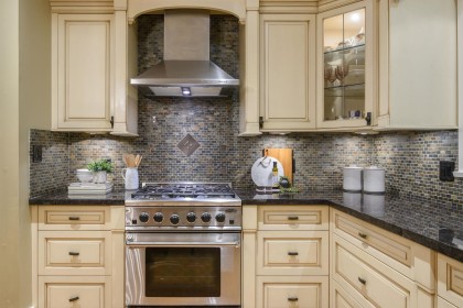 Photo 4 at 3402 Anne Macdonald Way, Northlands, North Vancouver