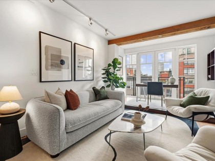 Photo 2 at 301 - 1275 Hamilton Street, Yaletown, Vancouver West