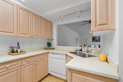 Photo 13 at 106 - 4900 Cartier Street, Shaughnessy, Vancouver West