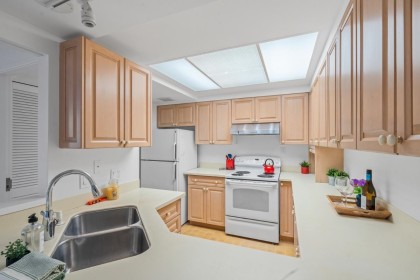 Photo 12 at 106 - 4900 Cartier Street, Shaughnessy, Vancouver West