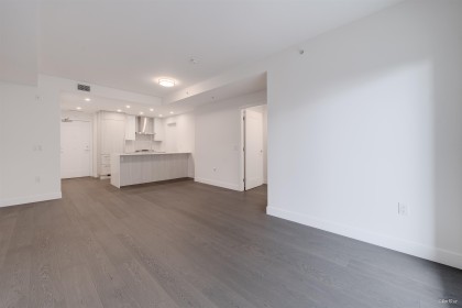 Photo 8 at 305 - 488 W 58th Avenue, South Cambie, Vancouver West