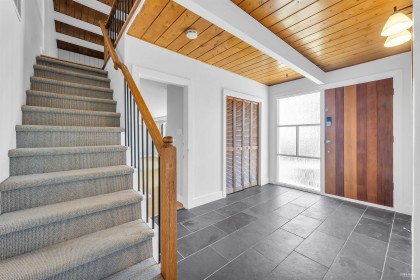 Photo 5 at 472 Crestwood Avenue, Upper Delbrook, North Vancouver