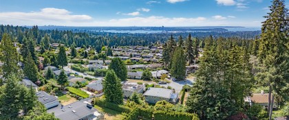 Photo 4 at 472 Crestwood Avenue, Upper Delbrook, North Vancouver